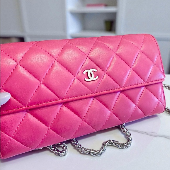 Chanel CC Flap Quilted Wallet - Picture 2 of 11